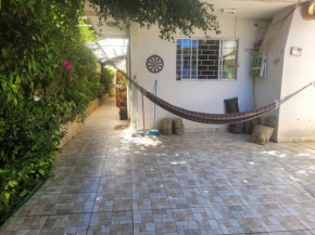 Casa adorável pertinho da Positivo, UTFPR, Volvo e INC Instituto de Neurologia e Cardiologia de Curitiba